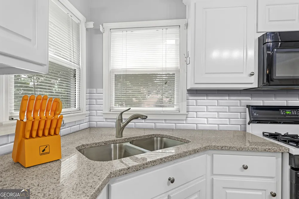 700 Braidwood RDG Acworth, GA 30101