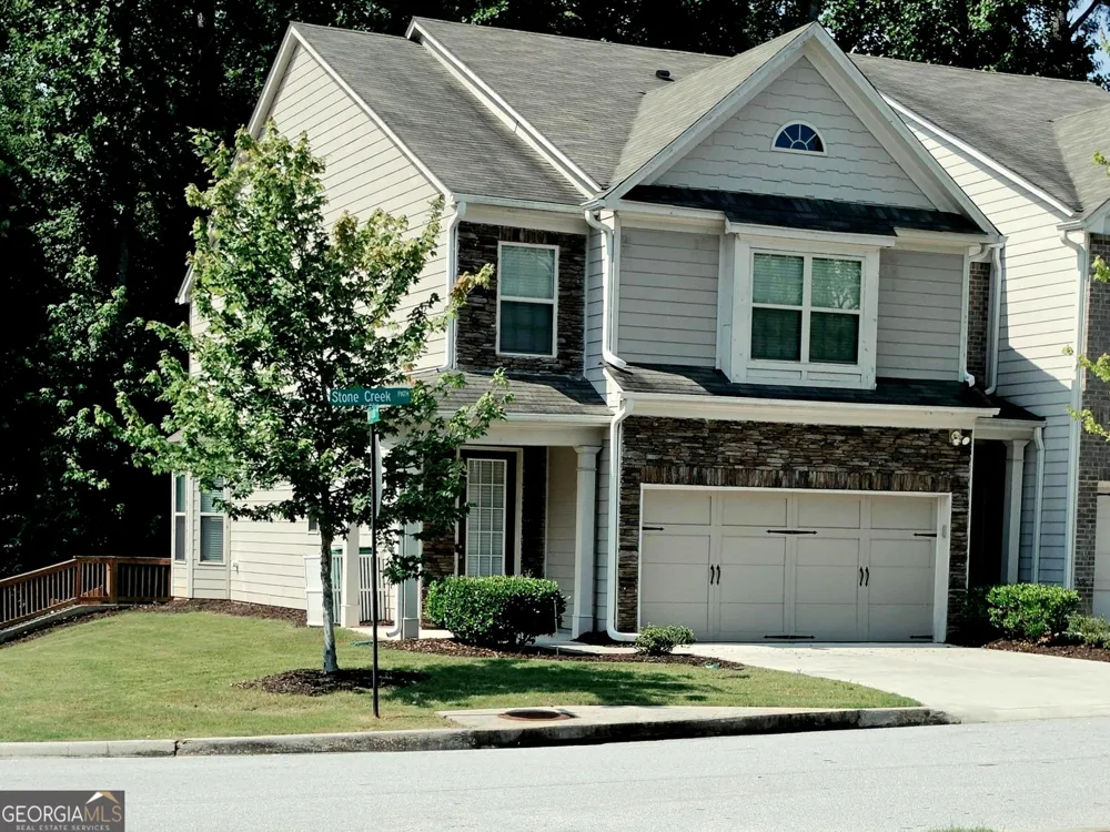 7527 Stone Creek PATH Lithonia, GA 30038