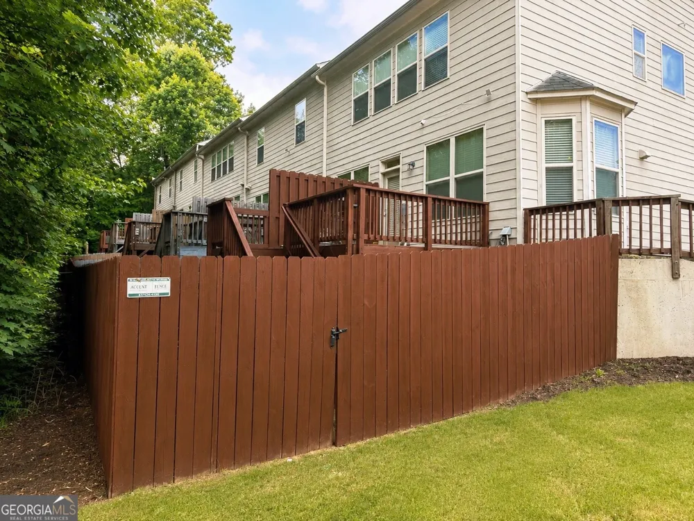 7527 Stone Creek PATH Lithonia, GA 30038