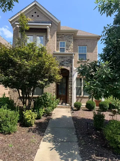 112 Ashcrest Pt