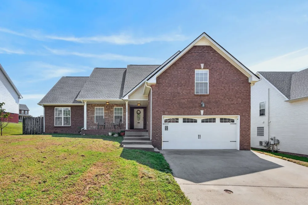 1809 Patricia Dr Clarksville, TN 37040