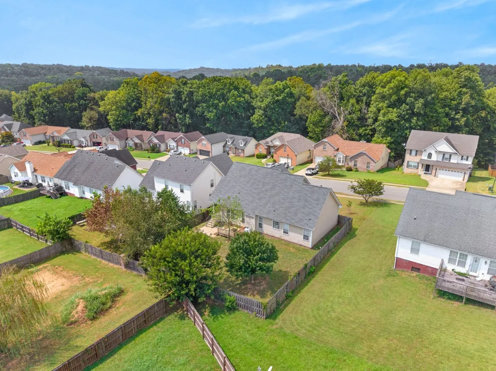 1809 Patricia Dr Clarksville, TN 37040