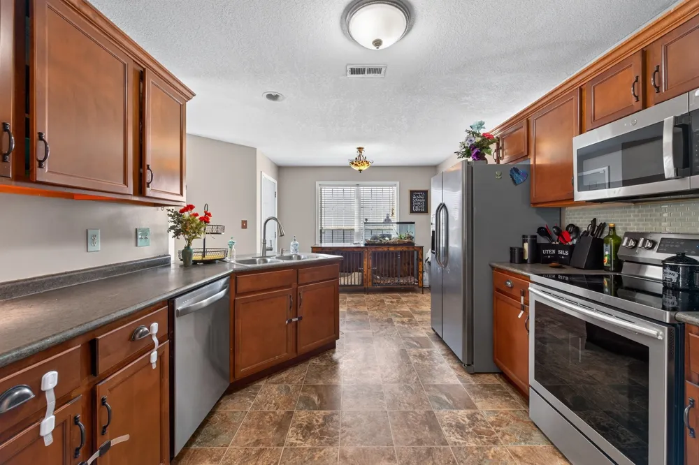 1809 Patricia Dr Clarksville, TN 37040