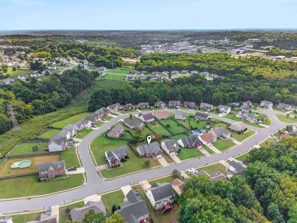 1809 Patricia Dr Clarksville, TN 37040