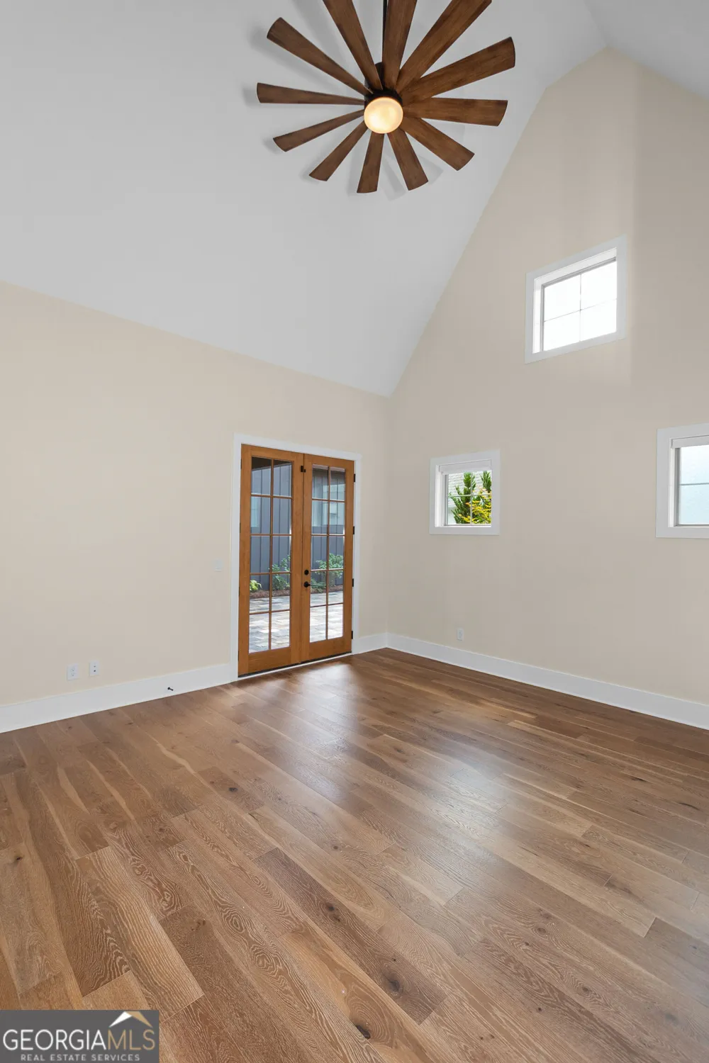 220 Arbor Garden CIR Newnan, GA 30265