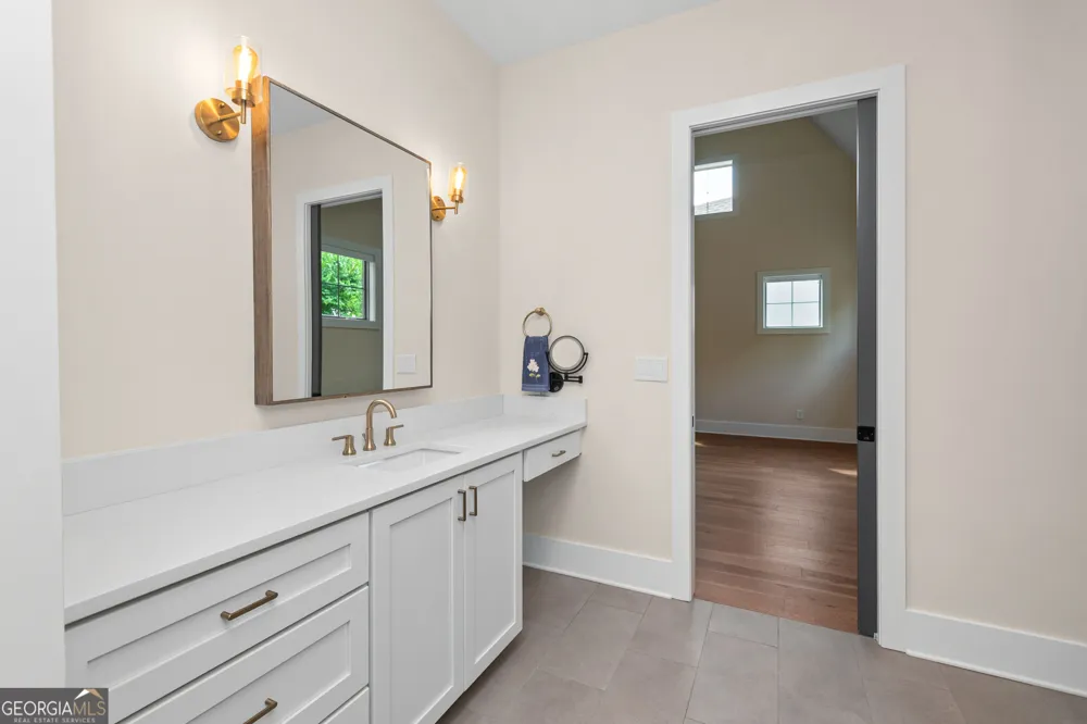220 Arbor Garden CIR Newnan, GA 30265