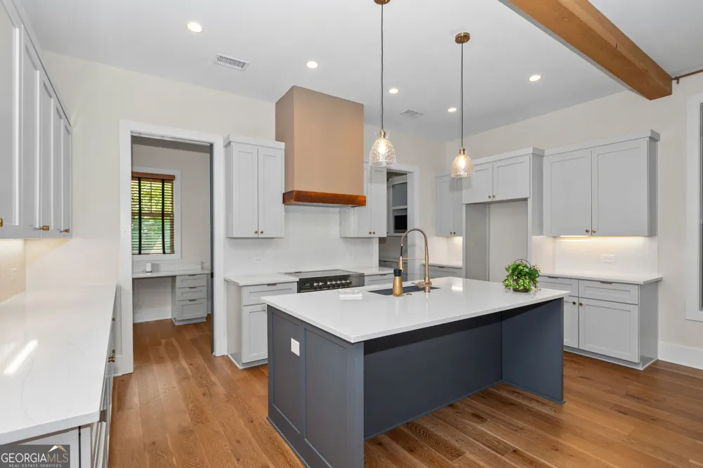 220 Arbor Garden CIR Newnan, GA 30265