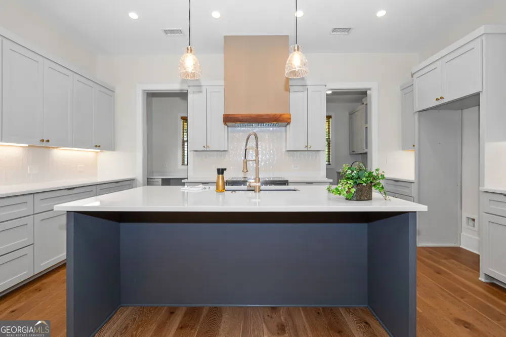 220 Arbor Garden CIR Newnan, GA 30265