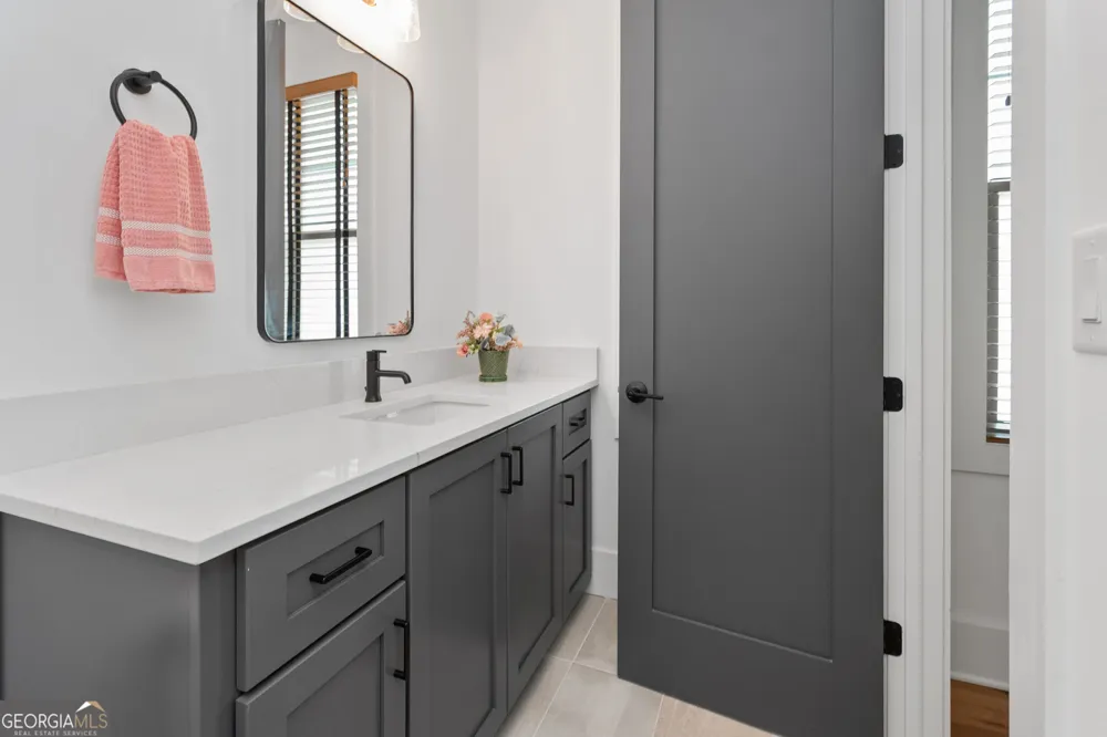 220 Arbor Garden CIR Newnan, GA 30265