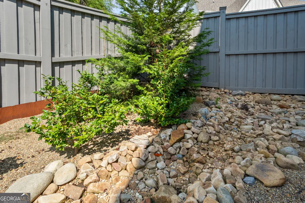220 Arbor Garden CIR Newnan, GA 30265