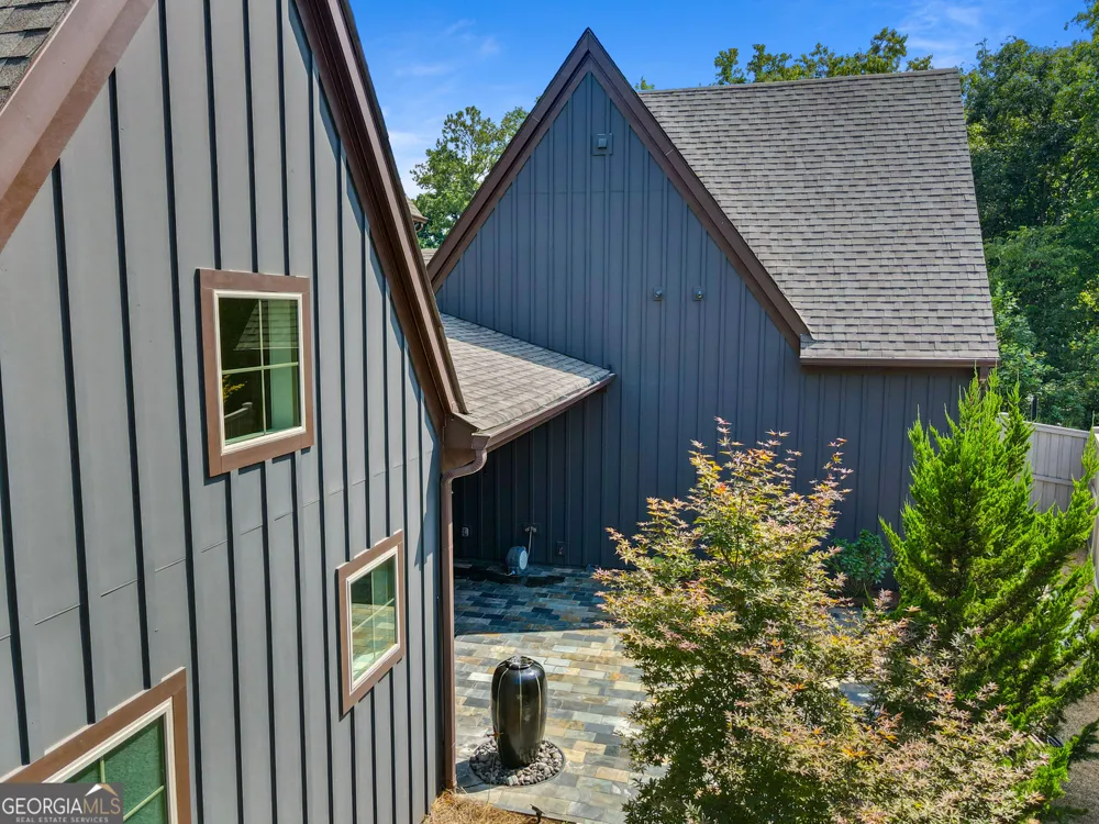 220 Arbor Garden CIR Newnan, GA 30265