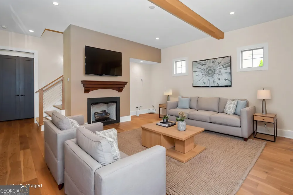 220 Arbor Garden CIR Newnan, GA 30265