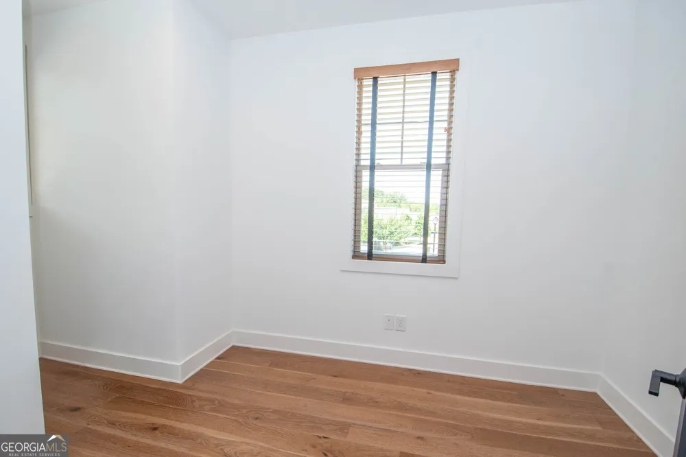 220 Arbor Garden CIR Newnan, GA 30265