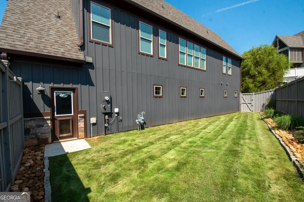 220 Arbor Garden CIR Newnan, GA 30265