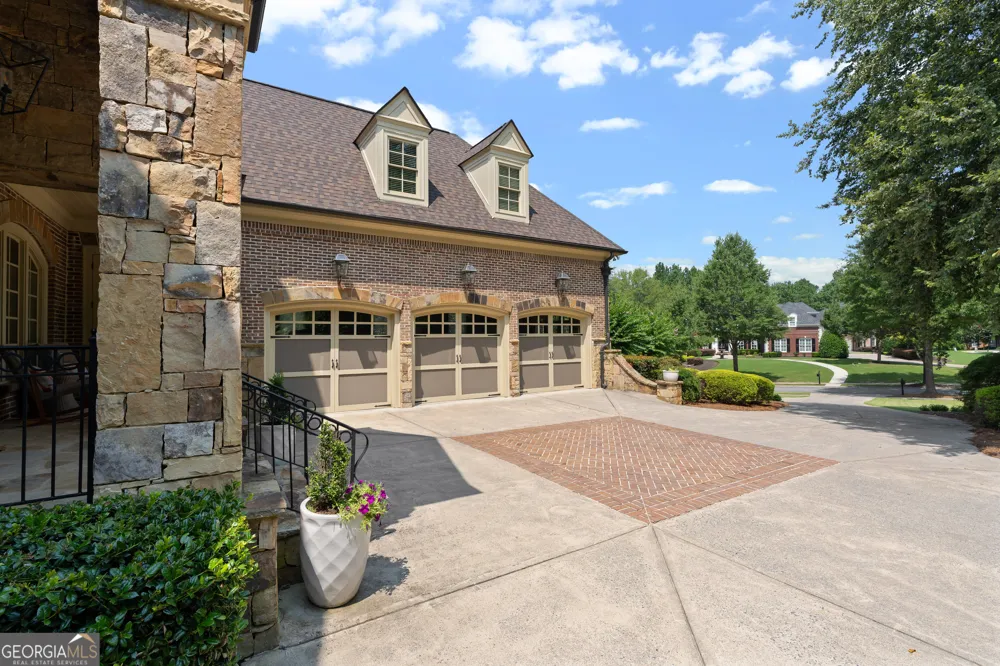 6327 Howell Cobb CT Acworth, GA 30101