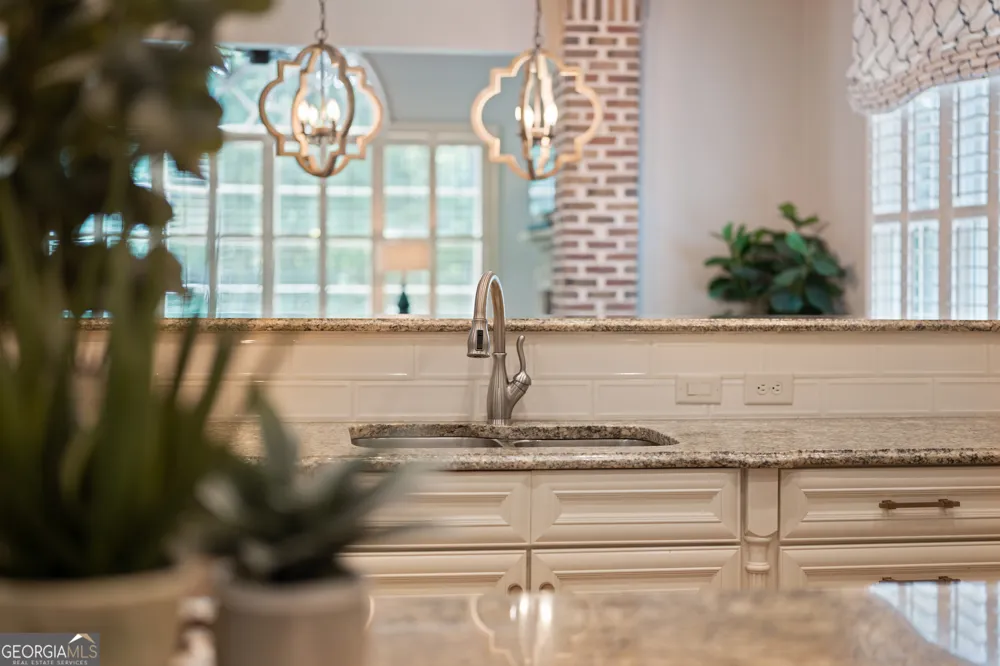 6327 Howell Cobb CT Acworth, GA 30101
