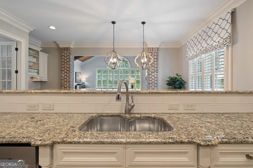 6327 Howell Cobb CT Acworth, GA 30101