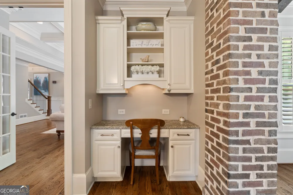 6327 Howell Cobb CT Acworth, GA 30101