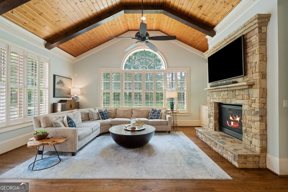 6327 Howell Cobb CT Acworth, GA 30101