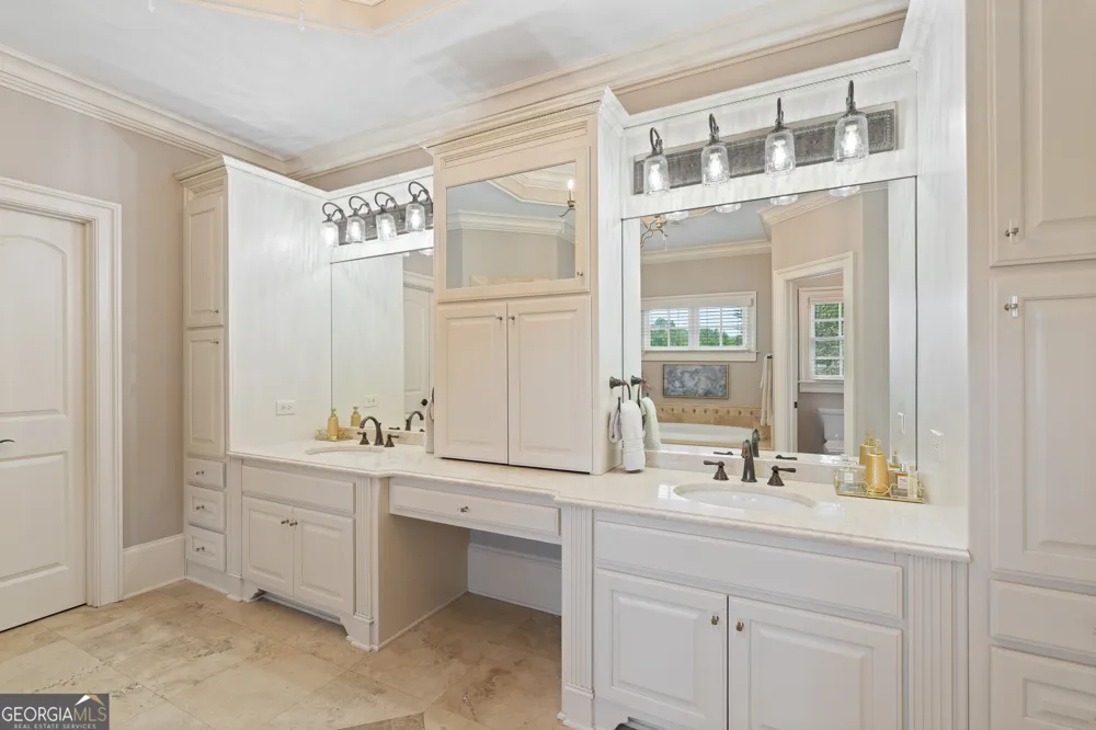 6327 Howell Cobb CT Acworth, GA 30101