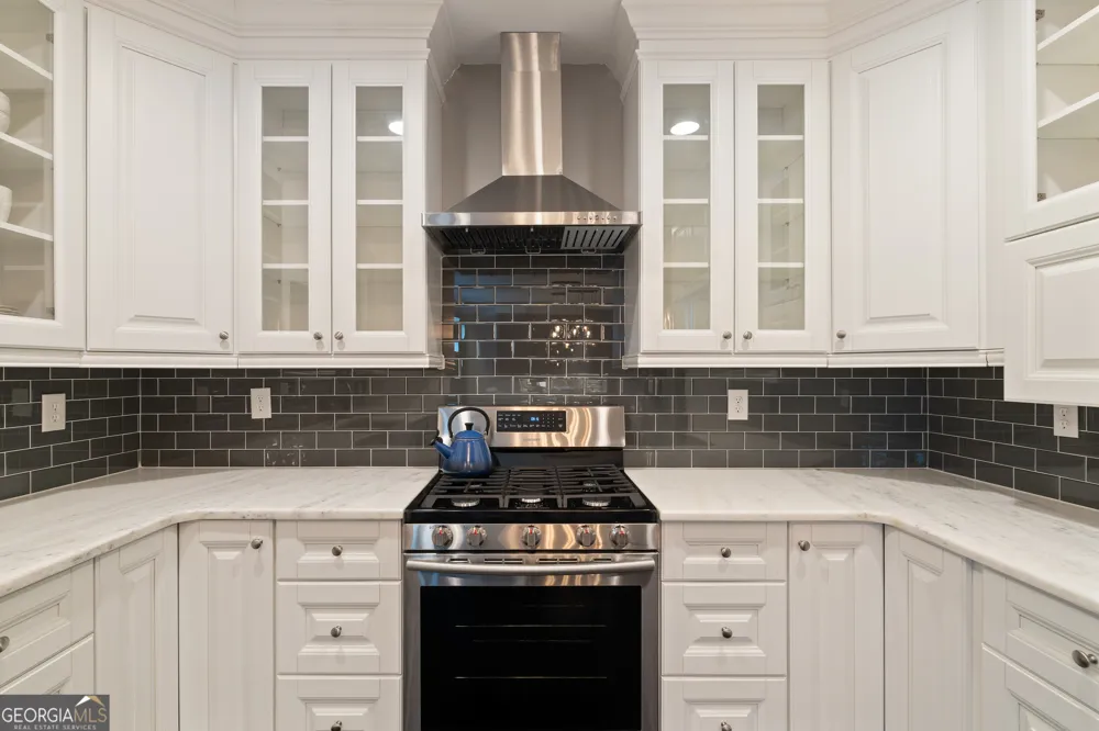 6327 Howell Cobb CT Acworth, GA 30101