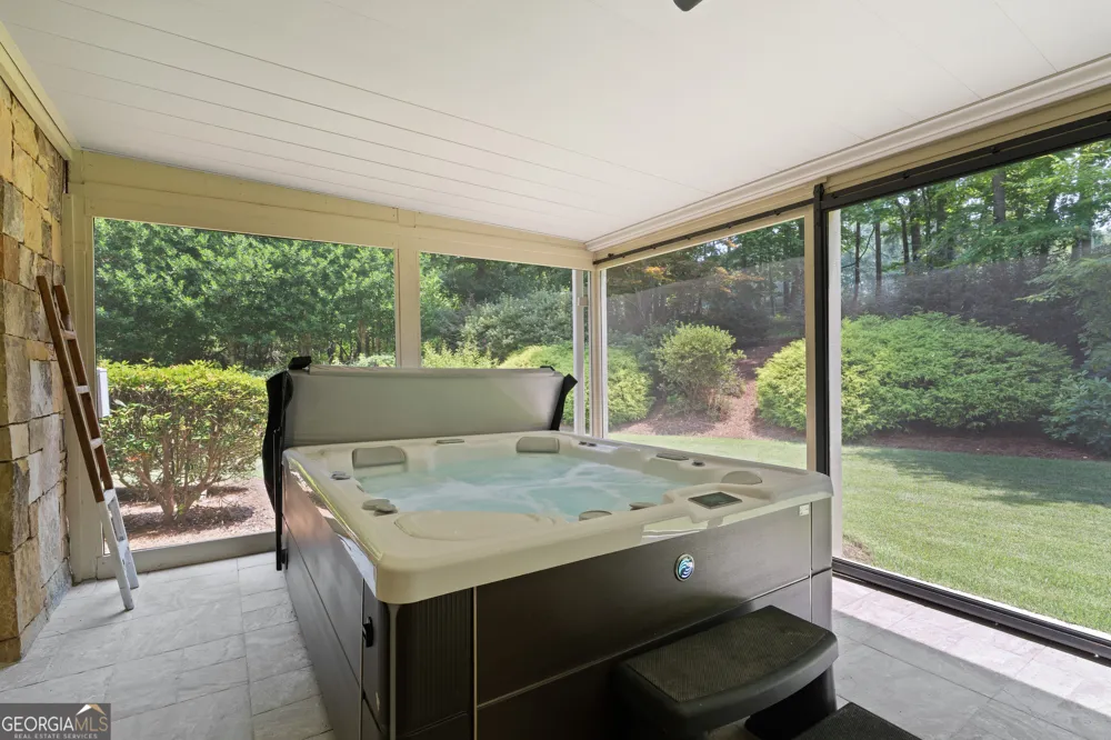 6327 Howell Cobb CT Acworth, GA 30101