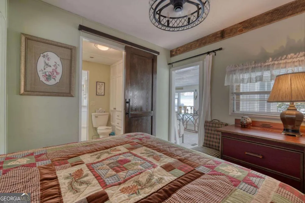 4353 Riverbank RUN Hiawassee, GA 30546
