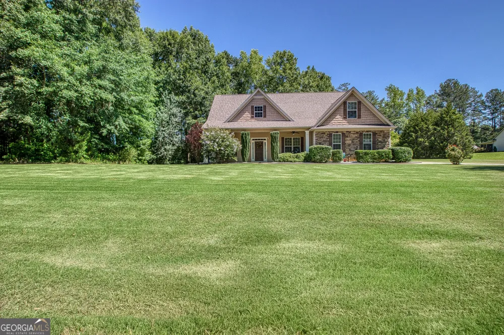 374 Austin Storey CIR Newnan, GA 30263