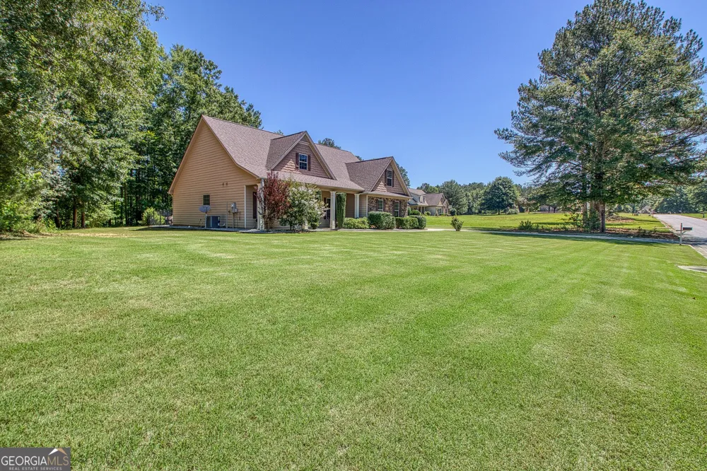 374 Austin Storey CIR Newnan, GA 30263