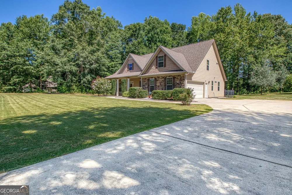374 Austin Storey CIR Newnan, GA 30263