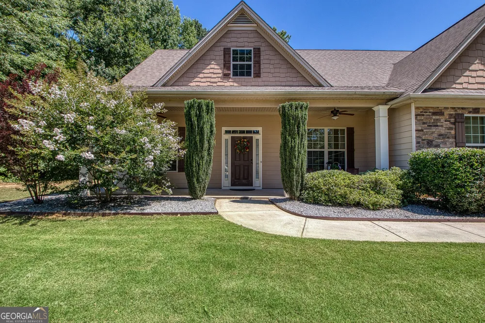 374 Austin Storey CIR Newnan, GA 30263