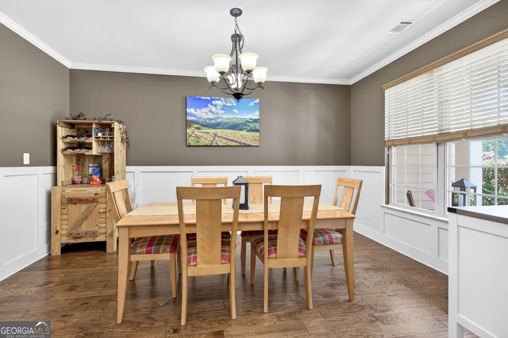 374 Austin Storey CIR Newnan, GA 30263