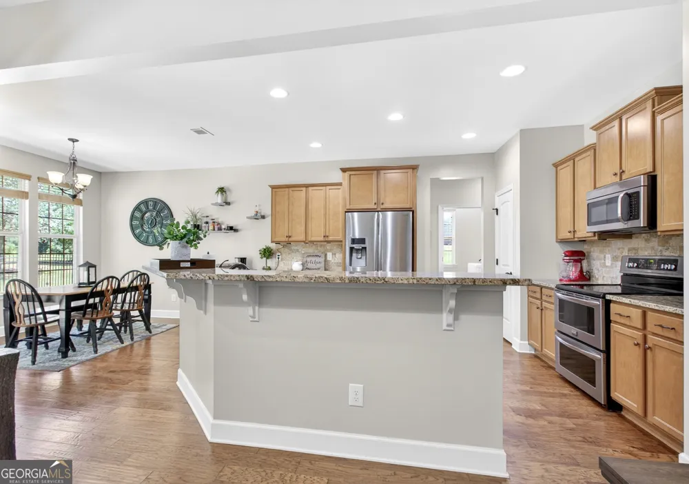 374 Austin Storey CIR Newnan, GA 30263