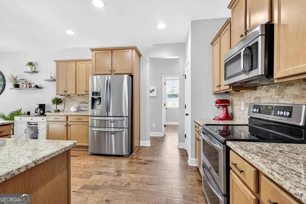 374 Austin Storey CIR Newnan, GA 30263