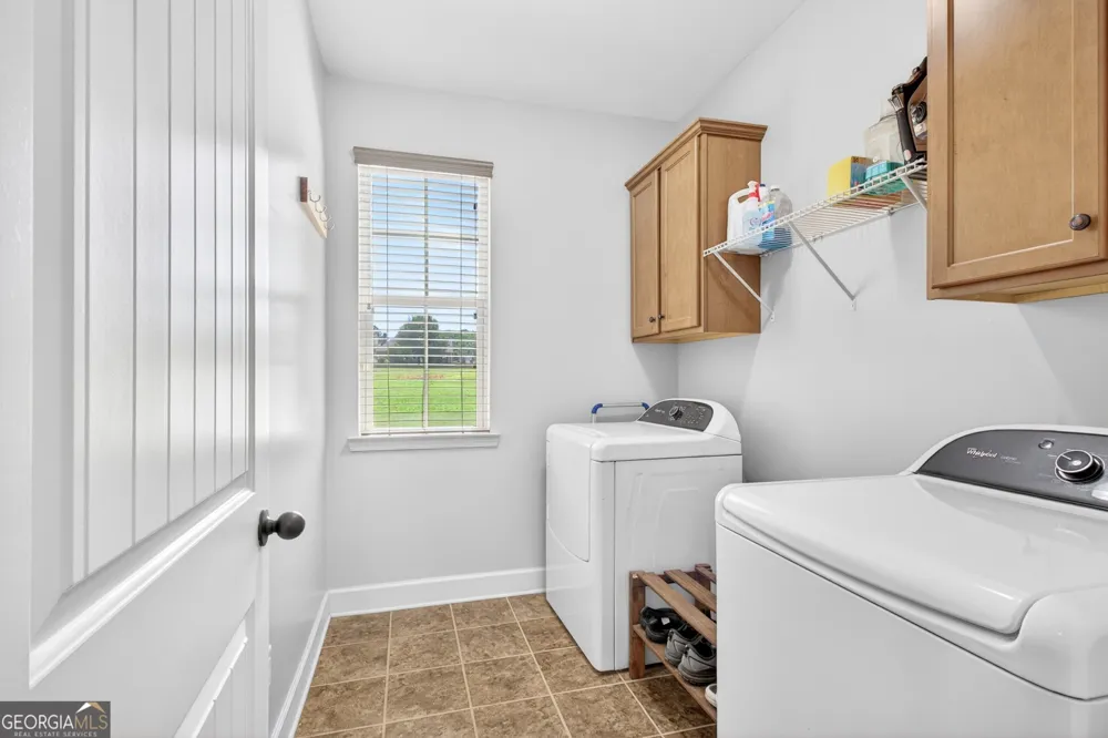 374 Austin Storey CIR Newnan, GA 30263