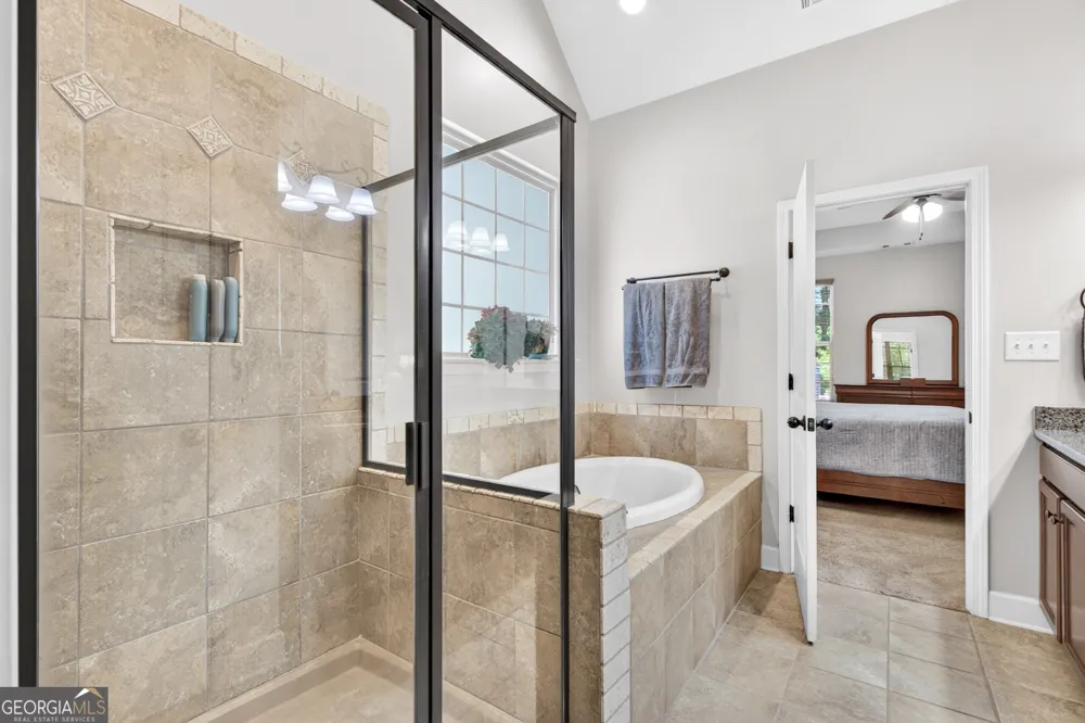 374 Austin Storey CIR Newnan, GA 30263