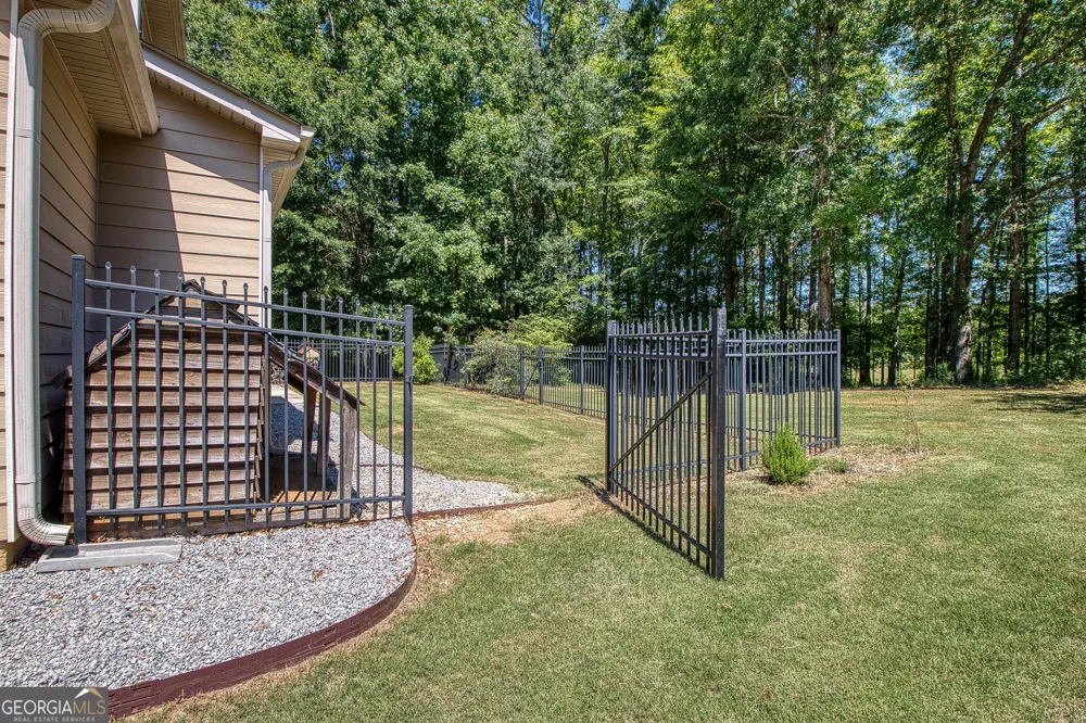 374 Austin Storey CIR Newnan, GA 30263