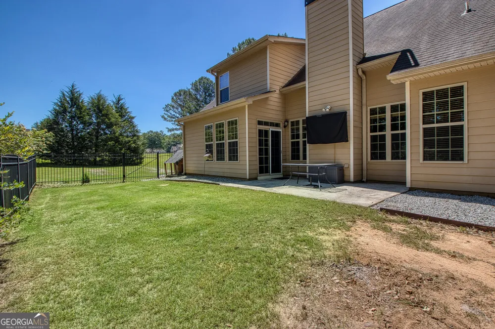 374 Austin Storey CIR Newnan, GA 30263