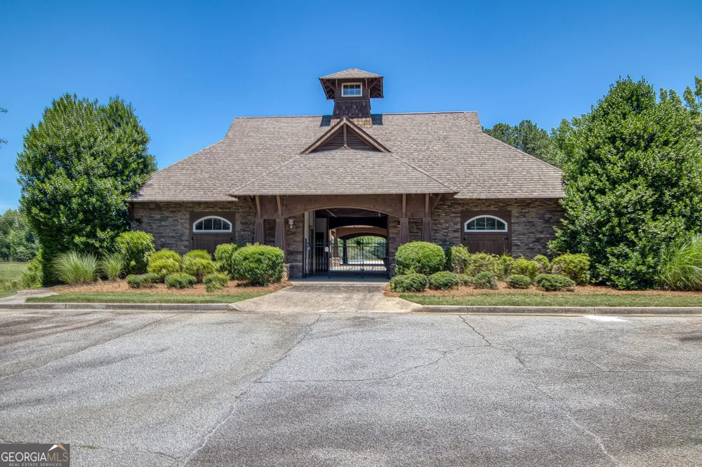 374 Austin Storey CIR Newnan, GA 30263