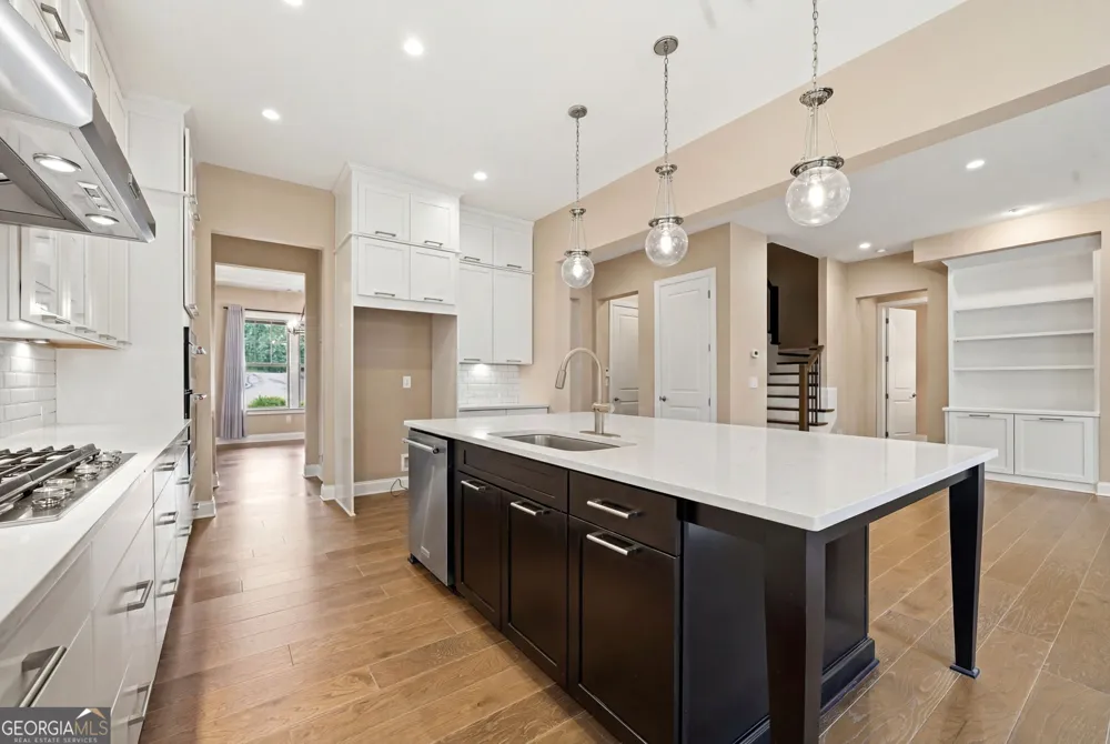 4020 Claiborne Farm RD Suwanee, GA 30024