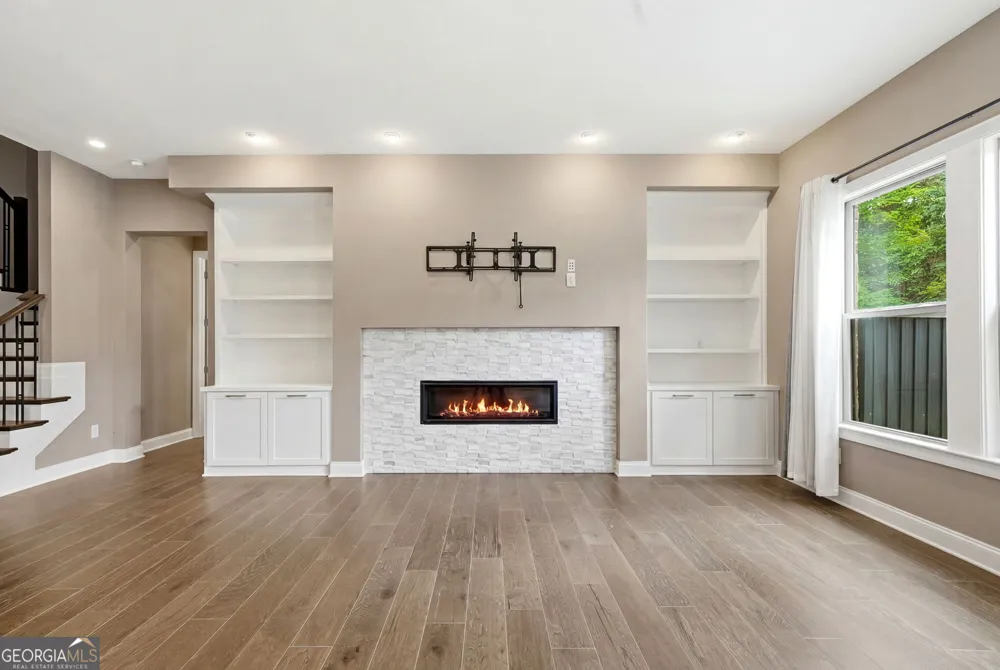 4020 Claiborne Farm RD Suwanee, GA 30024