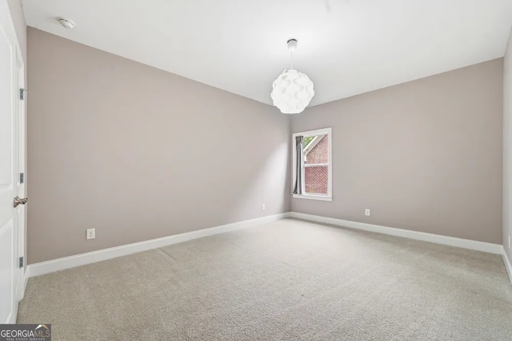 4020 Claiborne Farm RD Suwanee, GA 30024