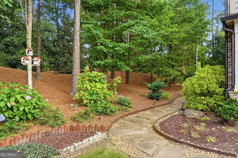 4020 Claiborne Farm RD Suwanee, GA 30024