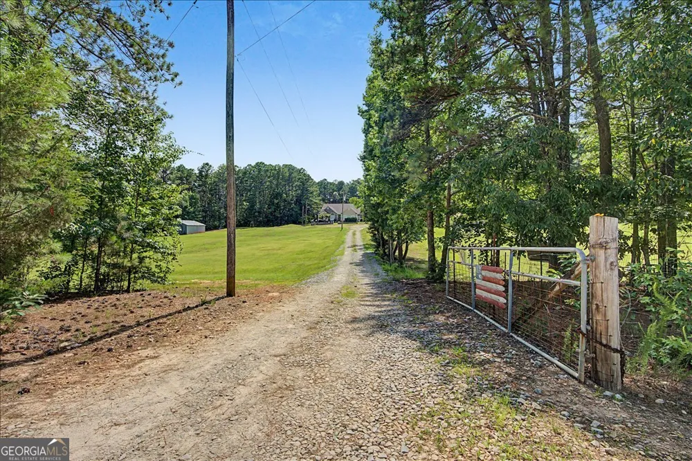 75 N Raburn RD Bremen, GA 30110