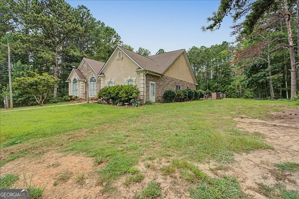 75 N Raburn RD Bremen, GA 30110