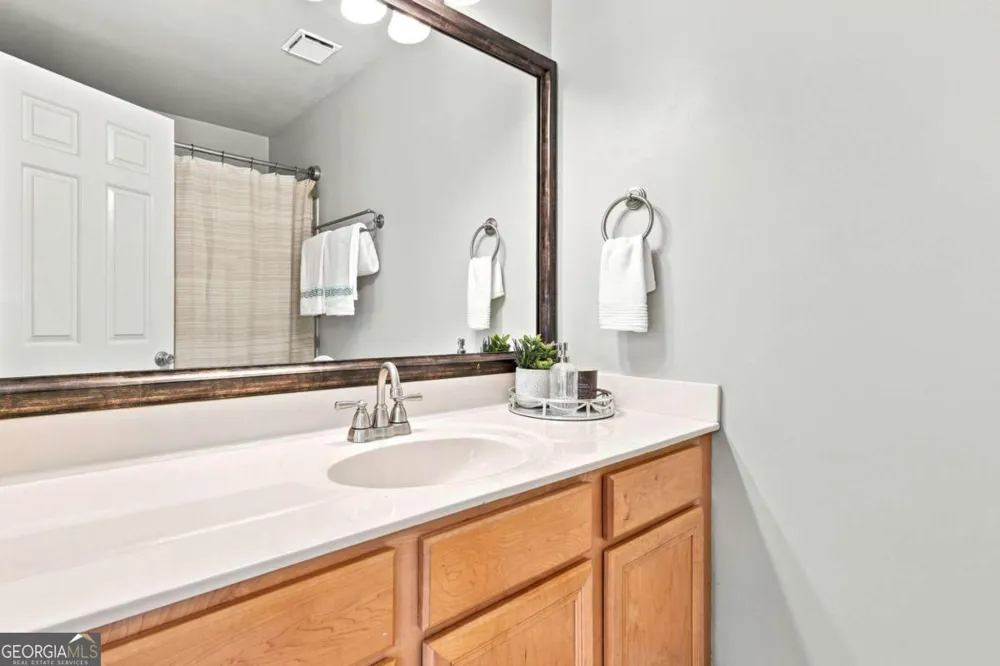 44 Mount Vernon CIR Sandy Springs, GA 30338