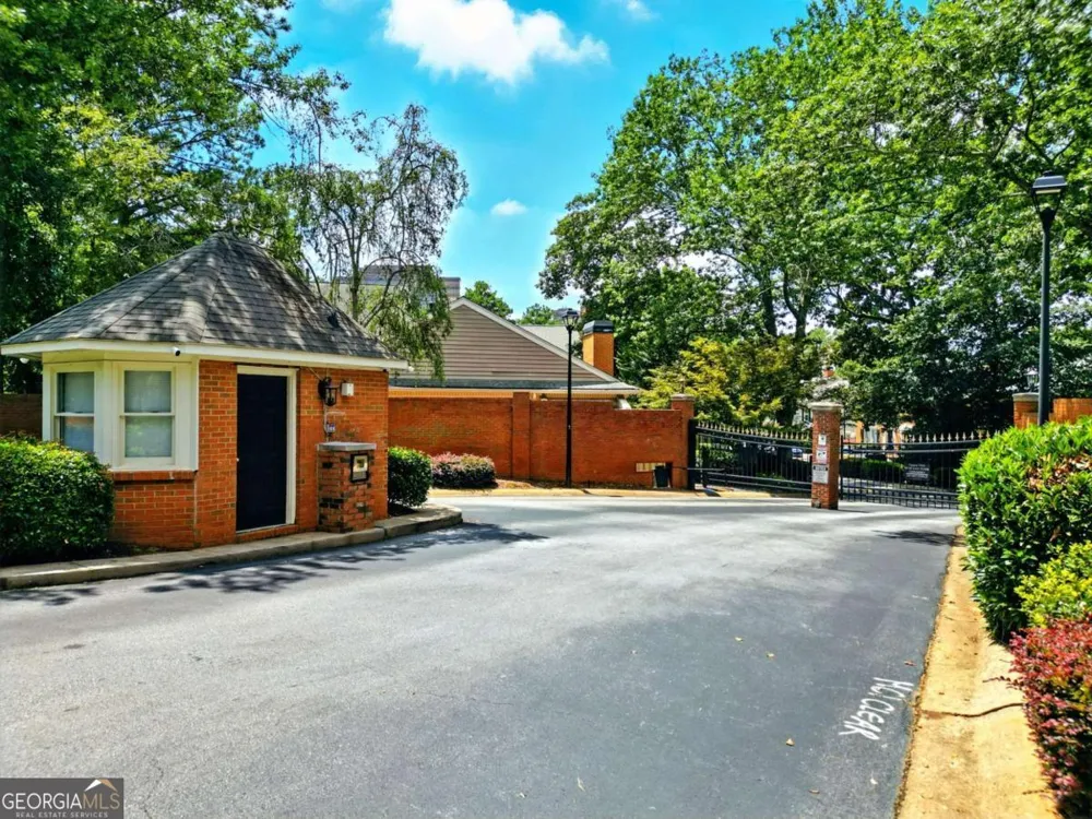 44 Mount Vernon CIR Sandy Springs, GA 30338