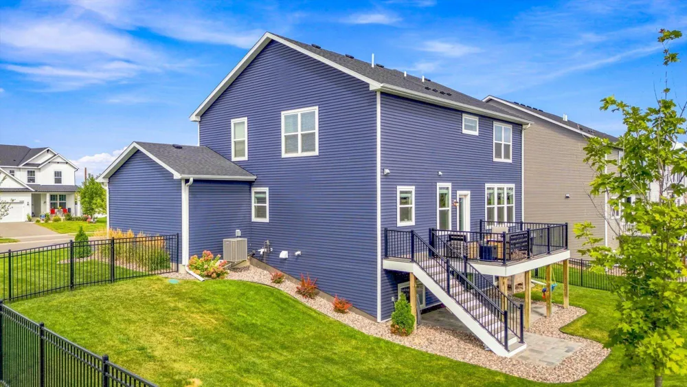 4949 Obsidian Way Victoria, MN 55386