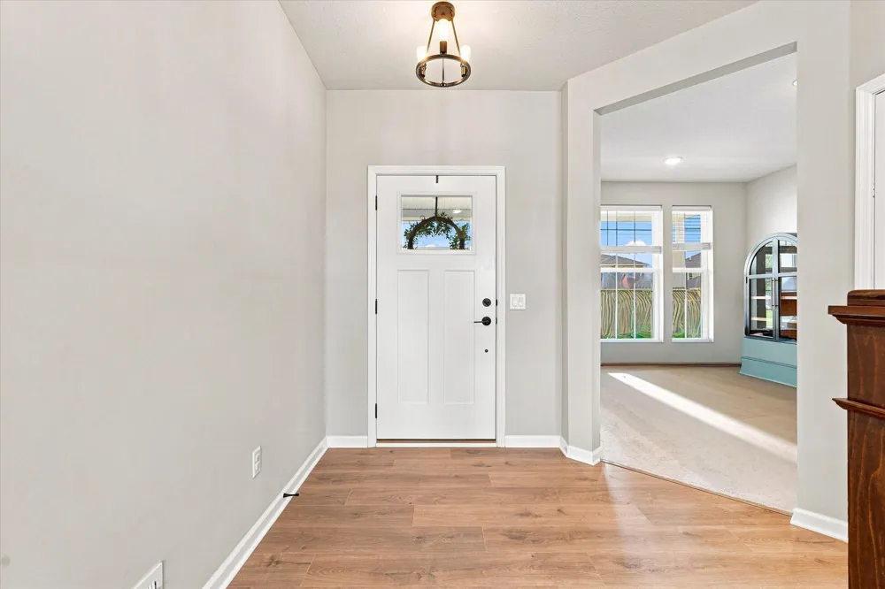 4949 Obsidian Way Victoria, MN 55386
