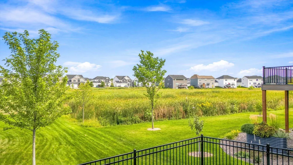 4949 Obsidian Way Victoria, MN 55386